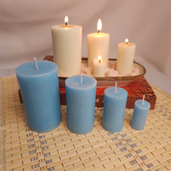 Descubra el encanto del set de 4 velas decorativas de soja «Ocean Calm»; color azul