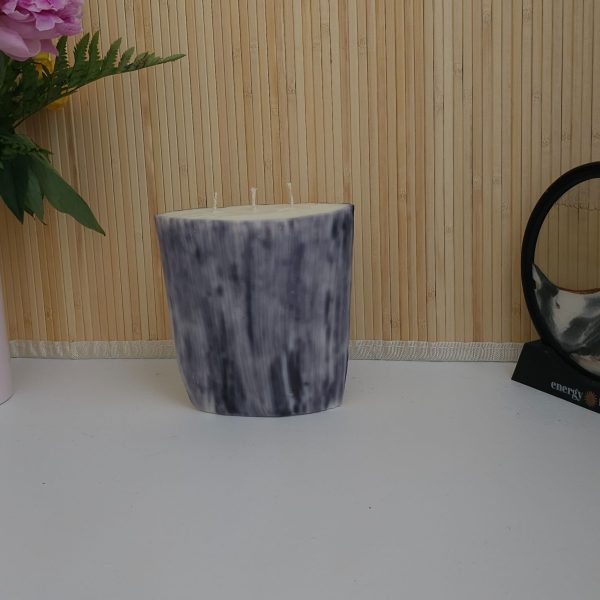 Velas decorativas estilo tronco de gran tamaño - Bosque Salvaje, de color marron, hecha con cera se soja.