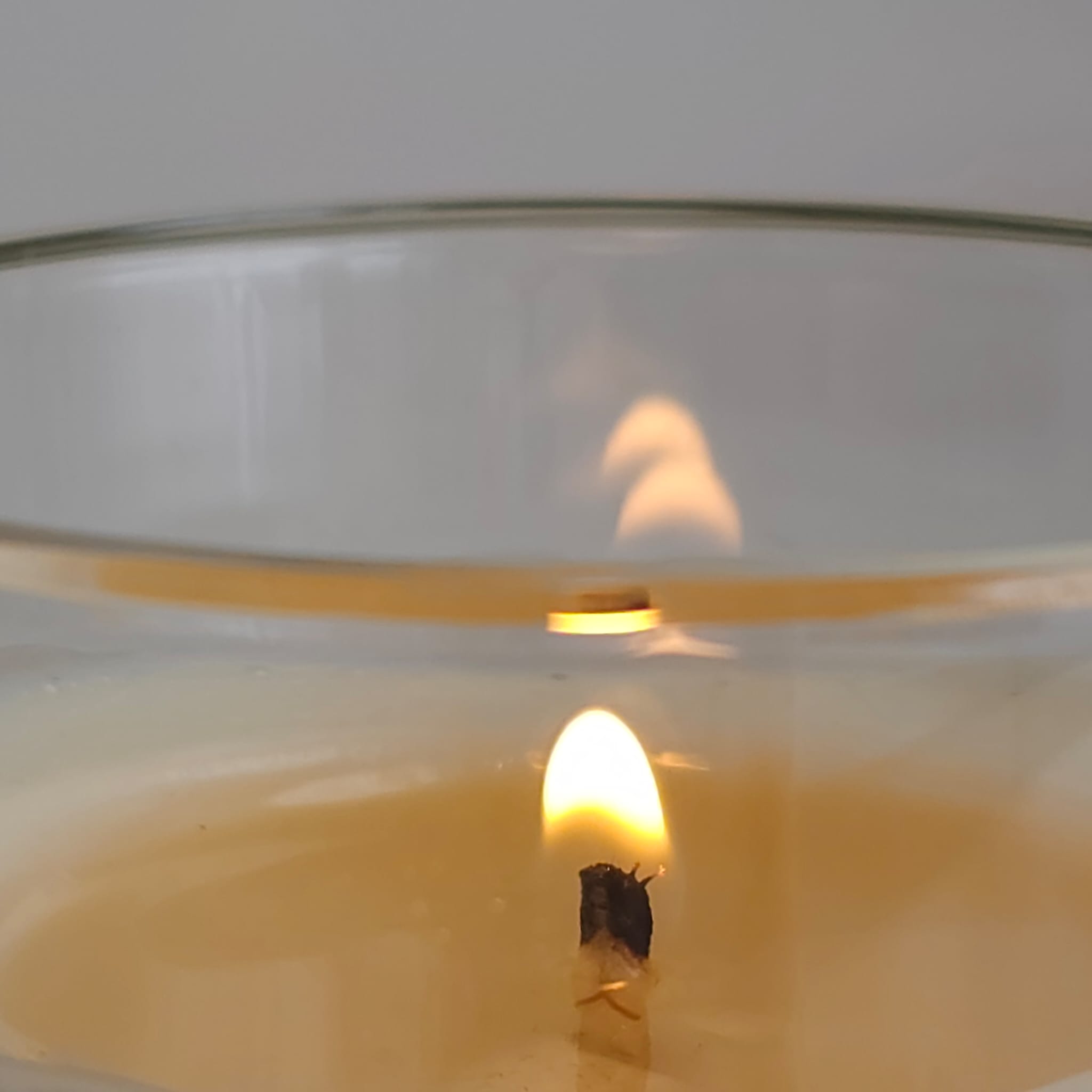 Viento Serena, vela aromática con llama estable